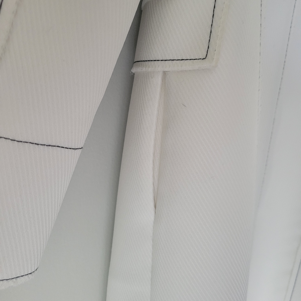 SOLD! TOPSHOP White Coat with Bold Black Stiching and Raw Unfinished Edge - Picture 13 of 16